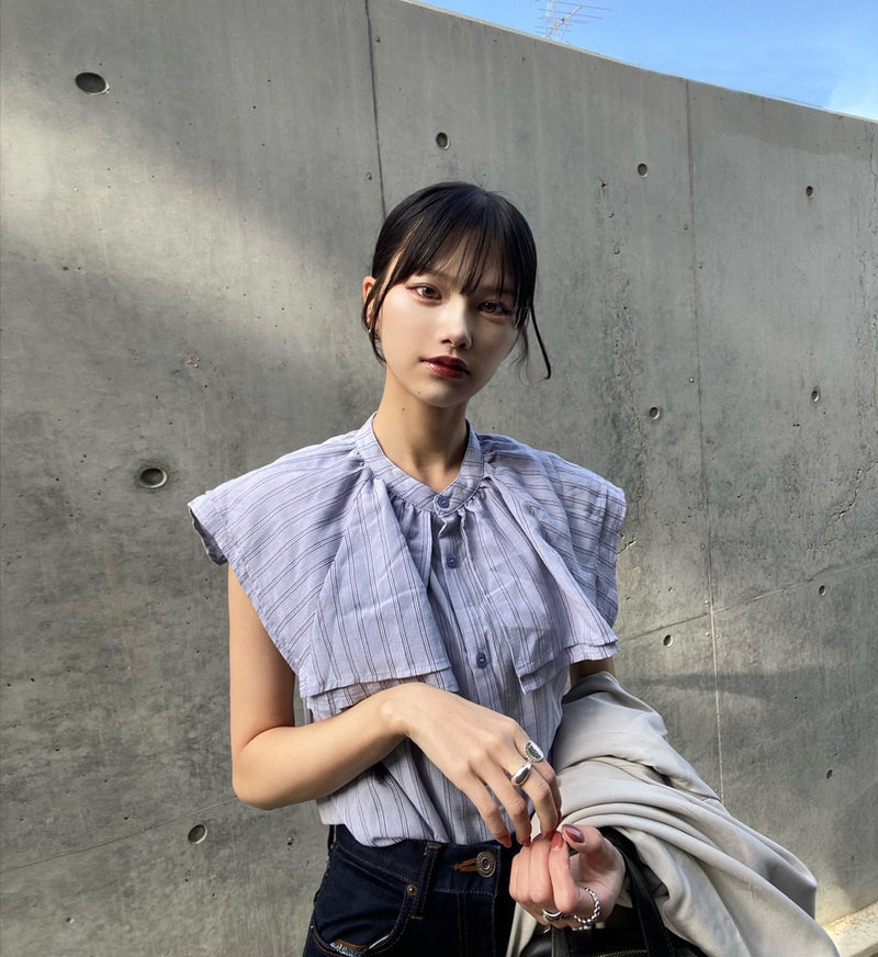 [Iori Shiina] Striped blouse